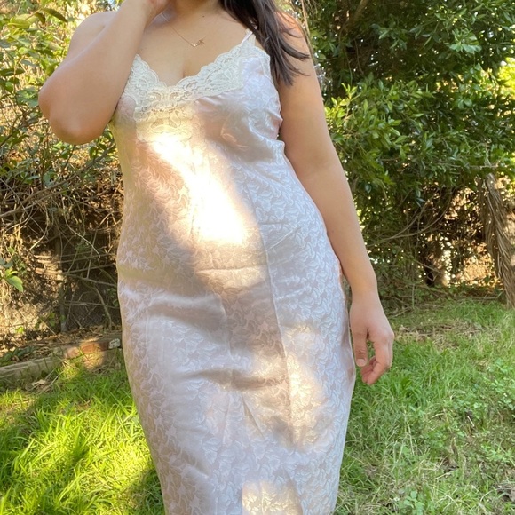 Vintage printed lace trim slip - Picture 2 of 2